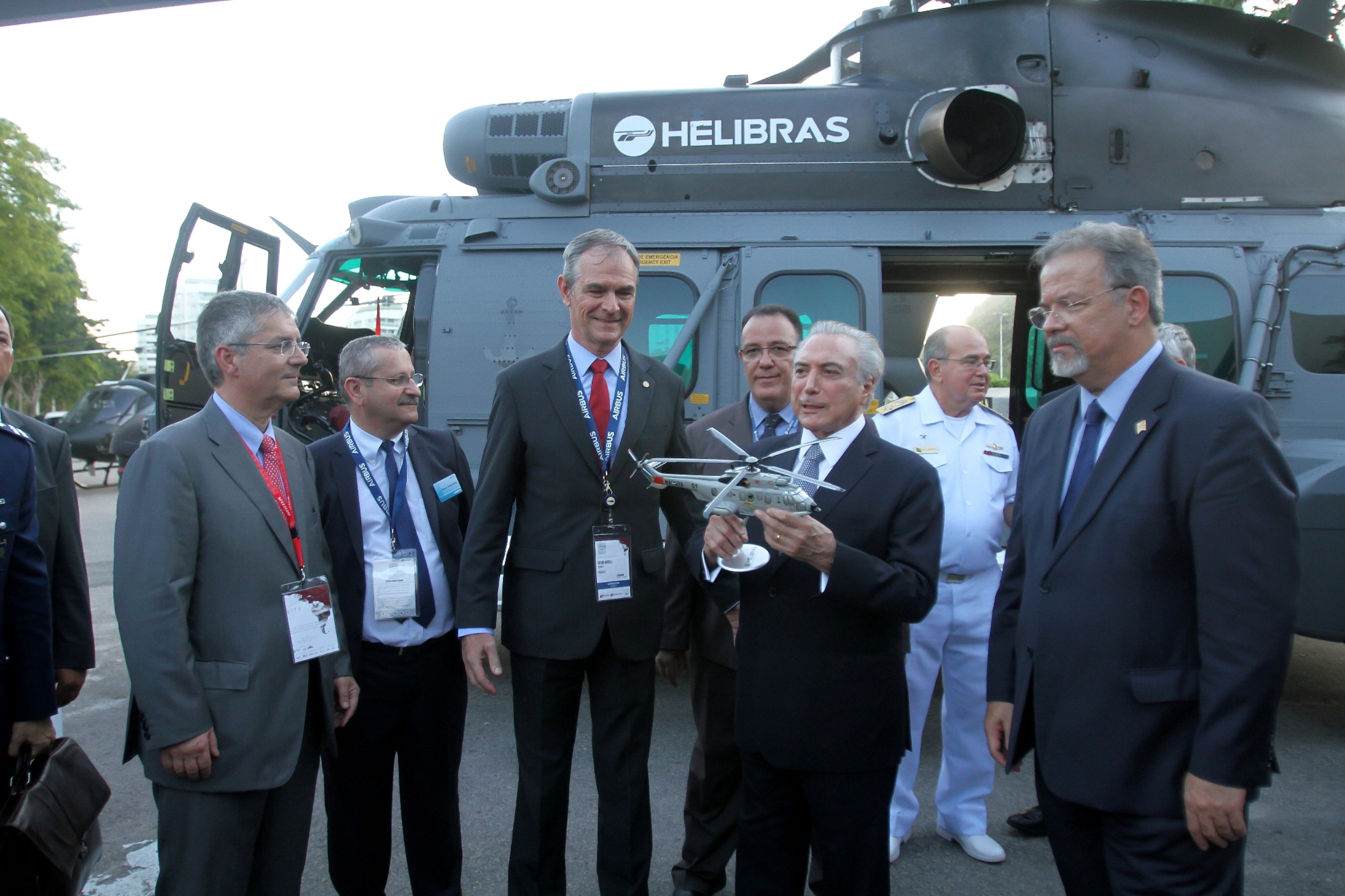 Helibras recebe visita do presidente Michel Temer