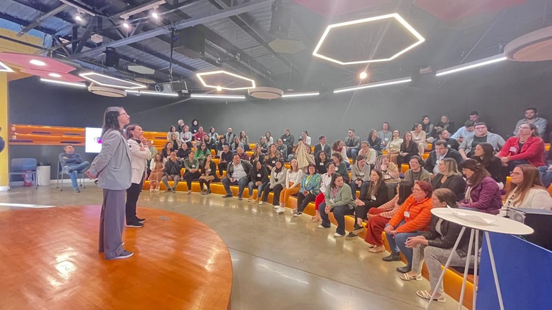 Programa de Formação do STHEM capacita professores na PUC-Campinas